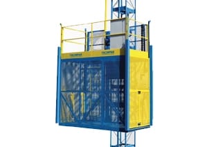 O aluguel de elevador de obras é um equipamento de transporte vertical robusto, utilizado em obras para movimentar: Materiais pesados Equipamentos Equipes de trabalho.
