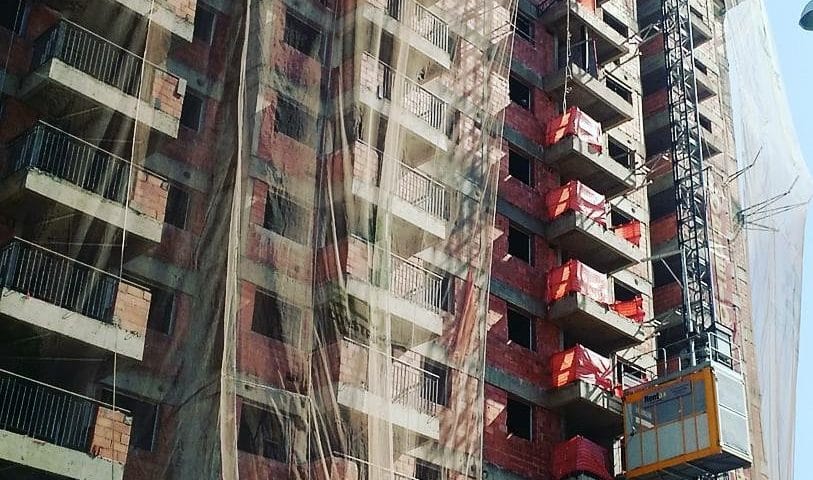 Aluguel de Elevador de Obras (cremalheira)